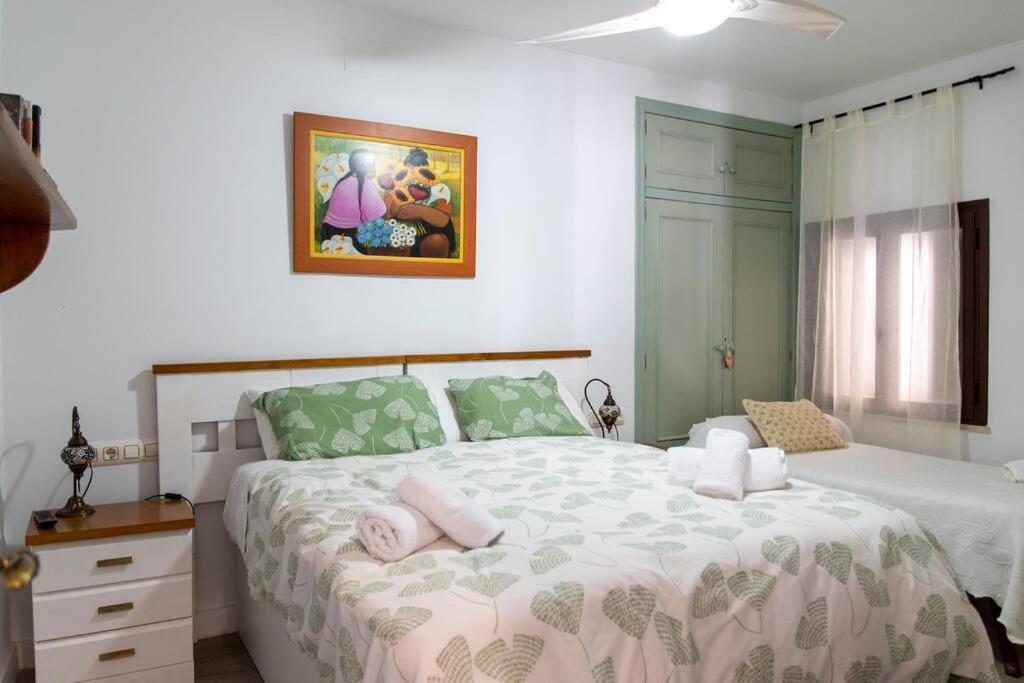 Apart Mezquita Con Parking Gratuito Кордоба Екстериор снимка